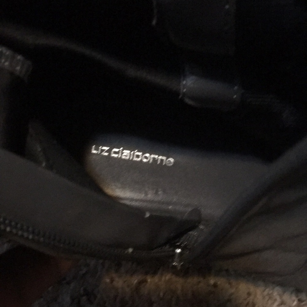 Boots - Picture 4 of 4